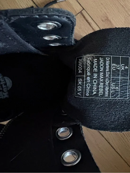 Dr. Martens Jadon Max Rebel Platform - Picture 4 of 4